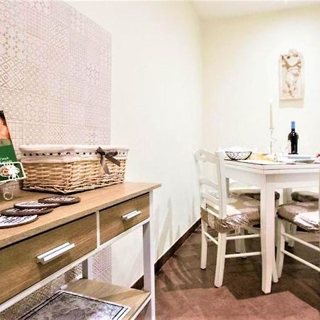 Charming Suite Cavour Heart Of Флоренция Екстериор снимка