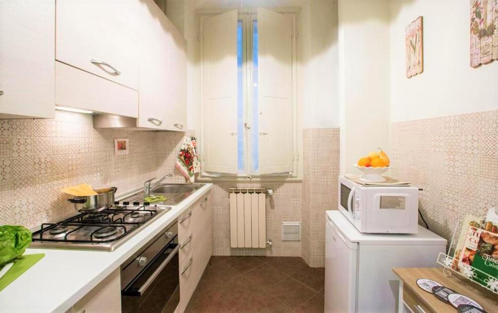 Charming Suite Cavour Heart Of Флоренция Екстериор снимка