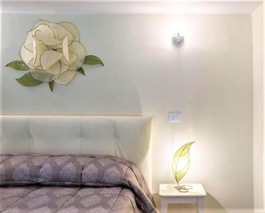 Charming Suite Cavour Heart Of Флоренция Екстериор снимка