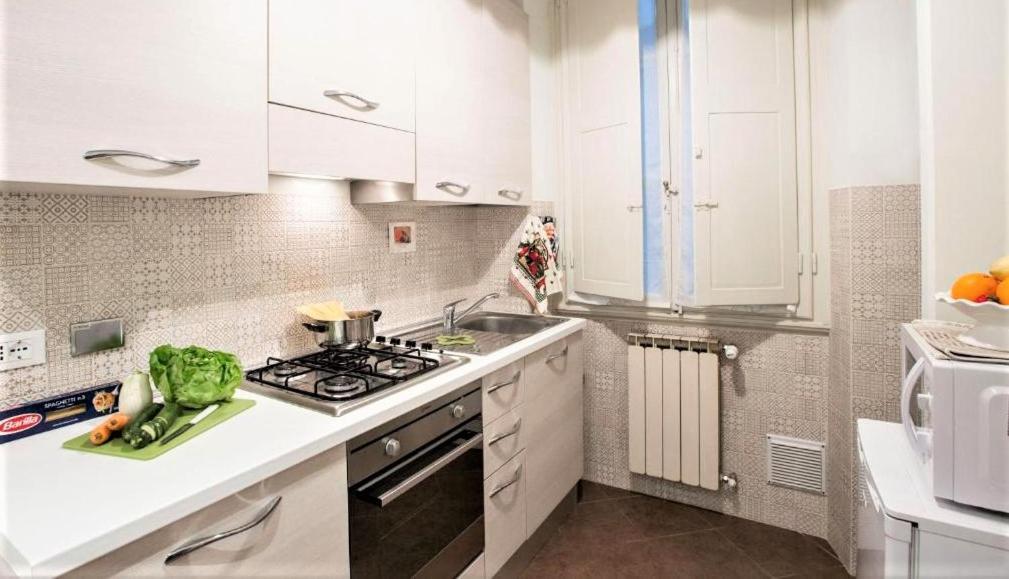 Charming Suite Cavour Heart Of Флоренция Екстериор снимка