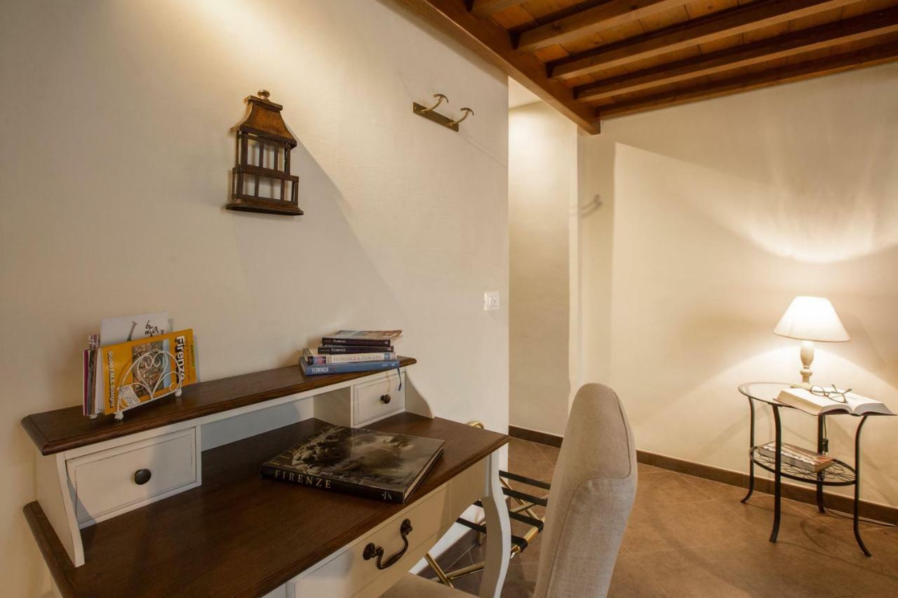 Charming Suite Cavour Heart Of Флоренция Екстериор снимка
