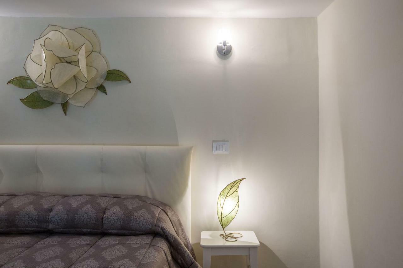 Charming Suite Cavour Heart Of Флоренция Екстериор снимка