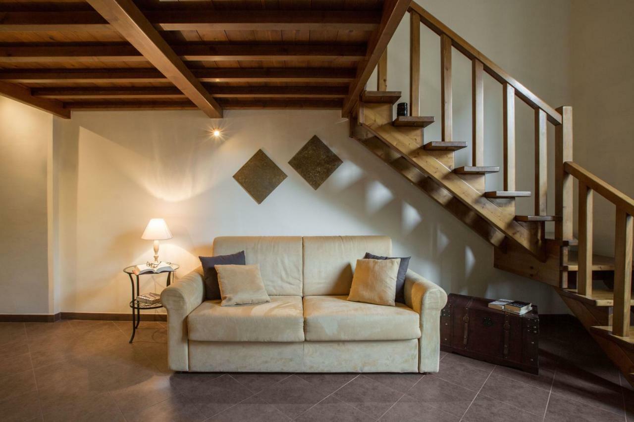 Charming Suite Cavour Heart Of Флоренция Екстериор снимка