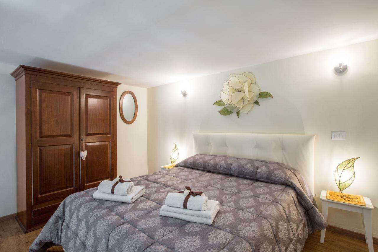 Charming Suite Cavour Heart Of Флоренция Екстериор снимка