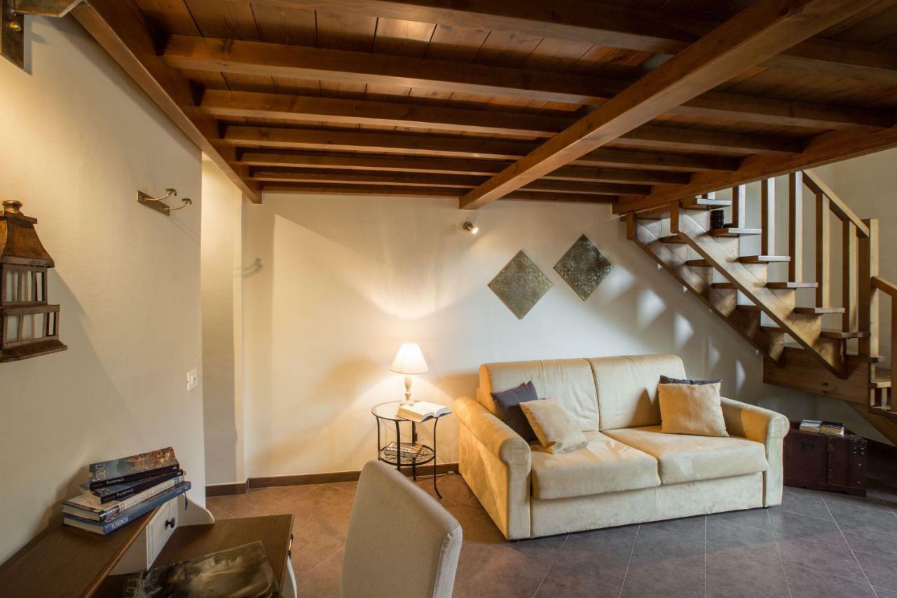 Charming Suite Cavour Heart Of Флоренция Екстериор снимка