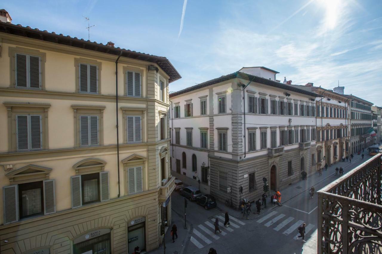 Charming Suite Cavour Heart Of Флоренция Екстериор снимка